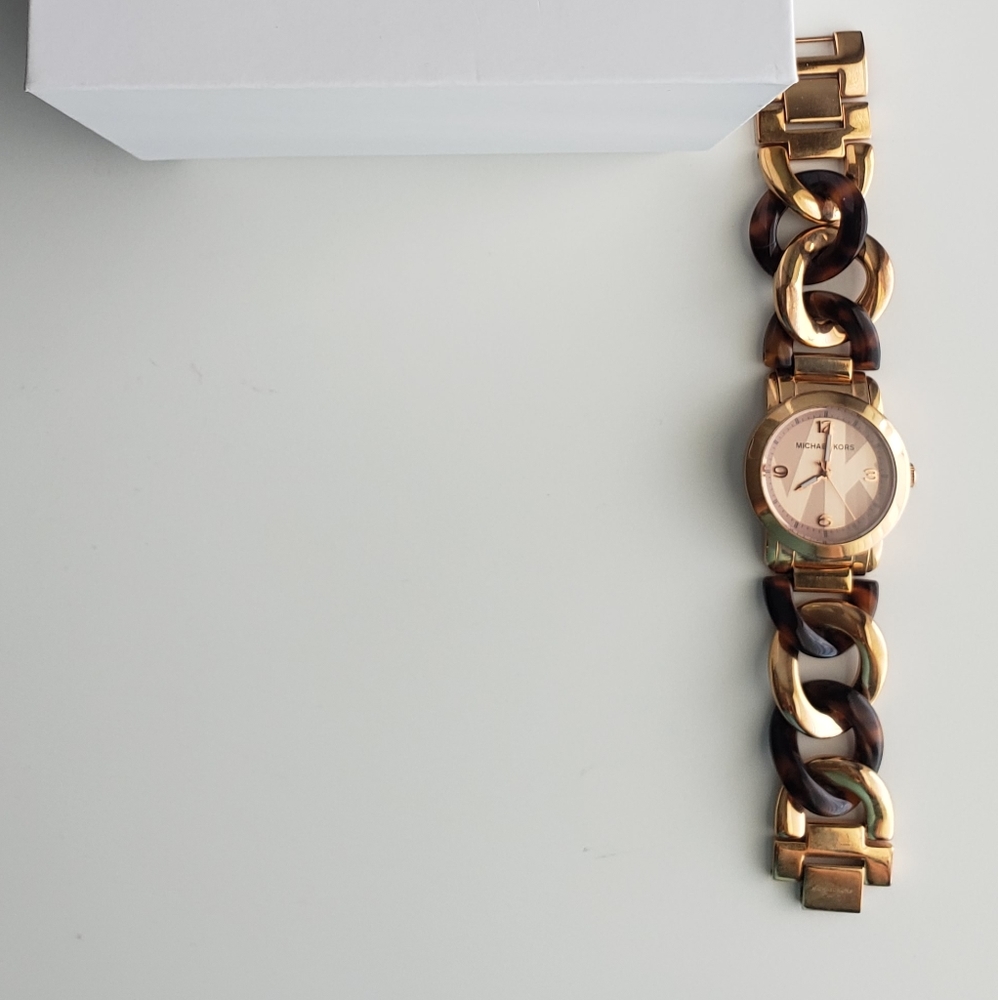 MICHAEL KORS RUNWAY TWIST ROSE GOLD TONE+ACRYLIC T